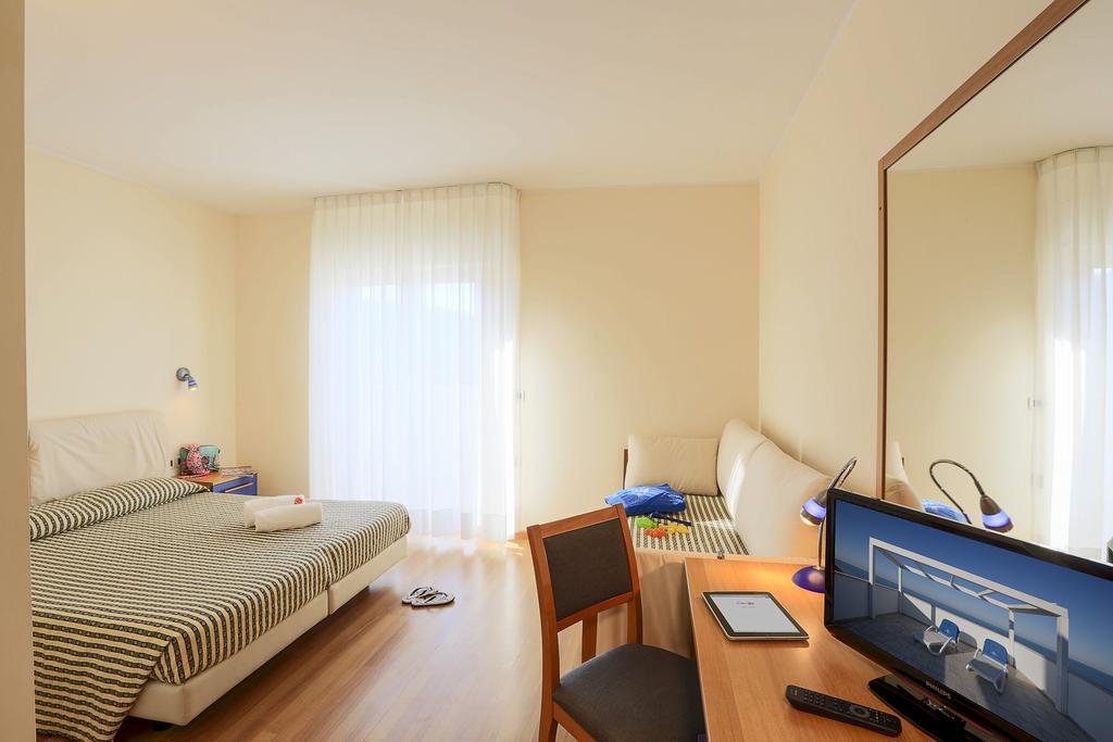 Hotel Sporting Casalbordino Zimmer foto